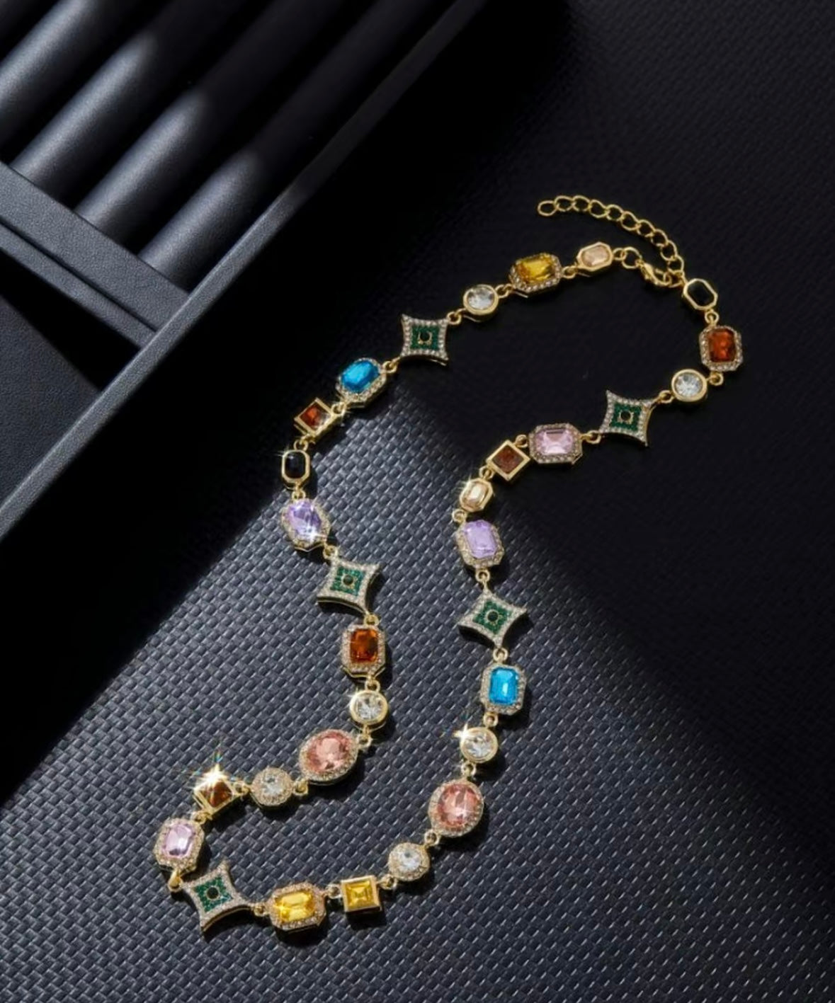 Colorful Rhinestones Design Pendant Necklace, Fashion Jewelry for Party, Daily Clothing Decor, Trendy All-match & Exquisite Jewelry