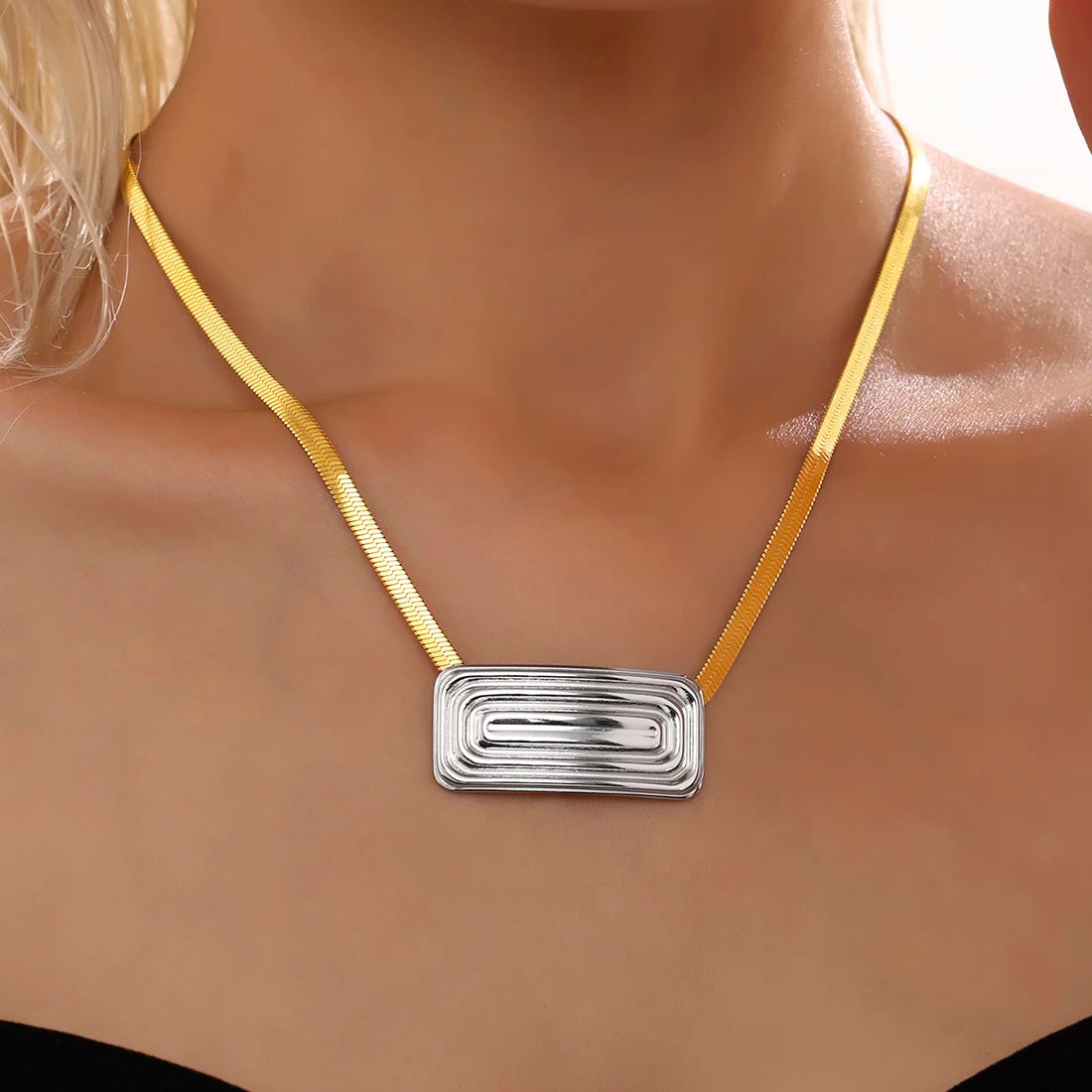Chic Shiny Necklace For Women Gold Plated Square Pendant Luxury Waterproof Elegant Snake Chain