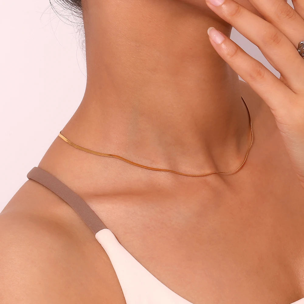 E.B.belle Blade Chain Necklace Stainless Steel Hypoallergenic 18K Gold Plated Minimalist Women's Neck Chain Jewelry Decoration