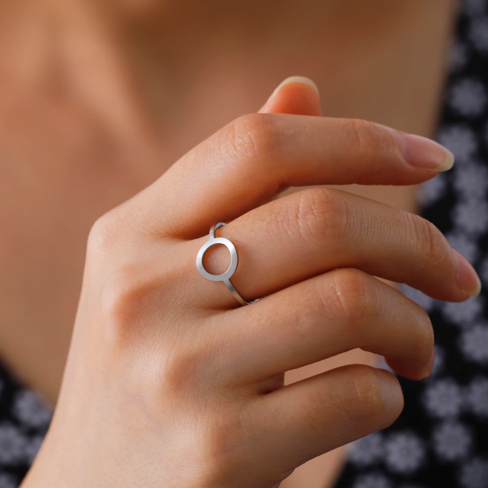 Skyrim Simple Geometric Hollow Round Ring Women Stainless Steel Minimalist