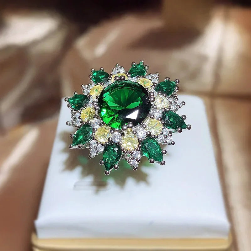 Fresh Green Original Luxury Gemstone Flower Engagement Rings